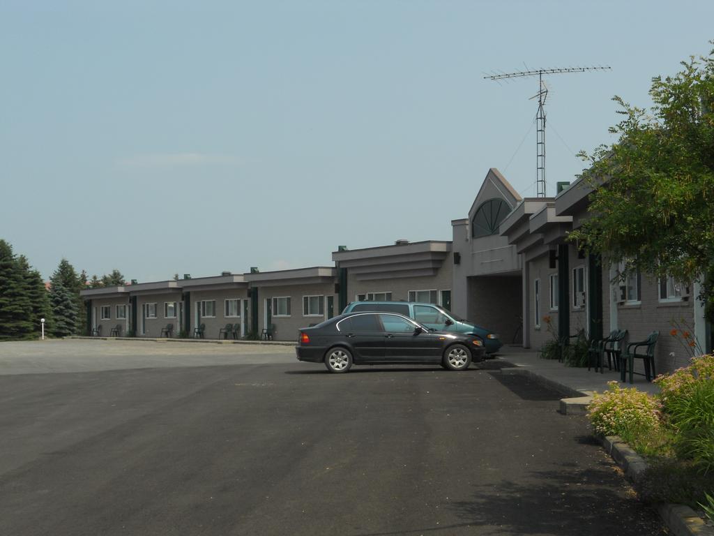 Motel Normandie Louiseville Dış mekan fotoğraf