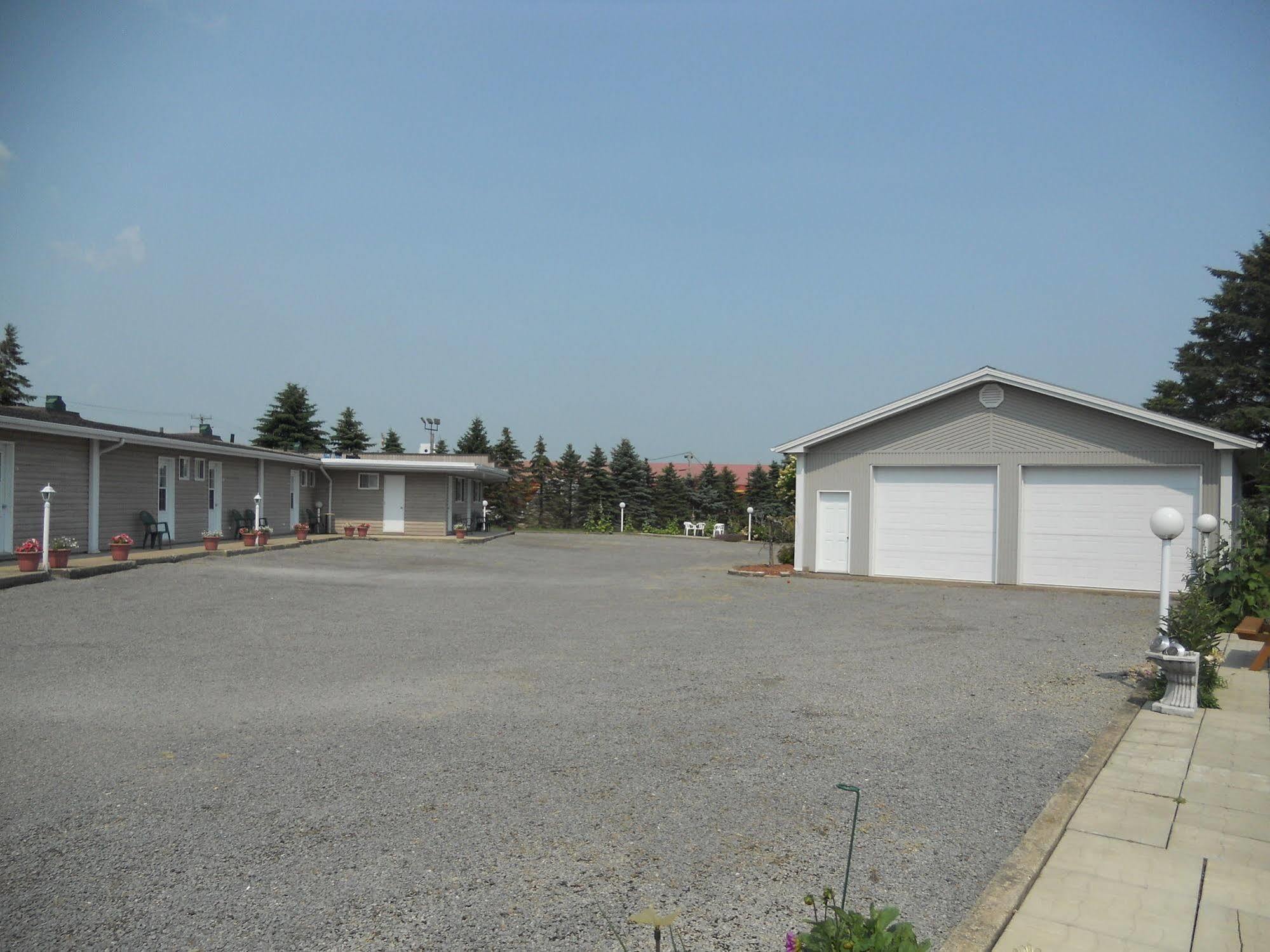 Motel Normandie Louiseville Dış mekan fotoğraf