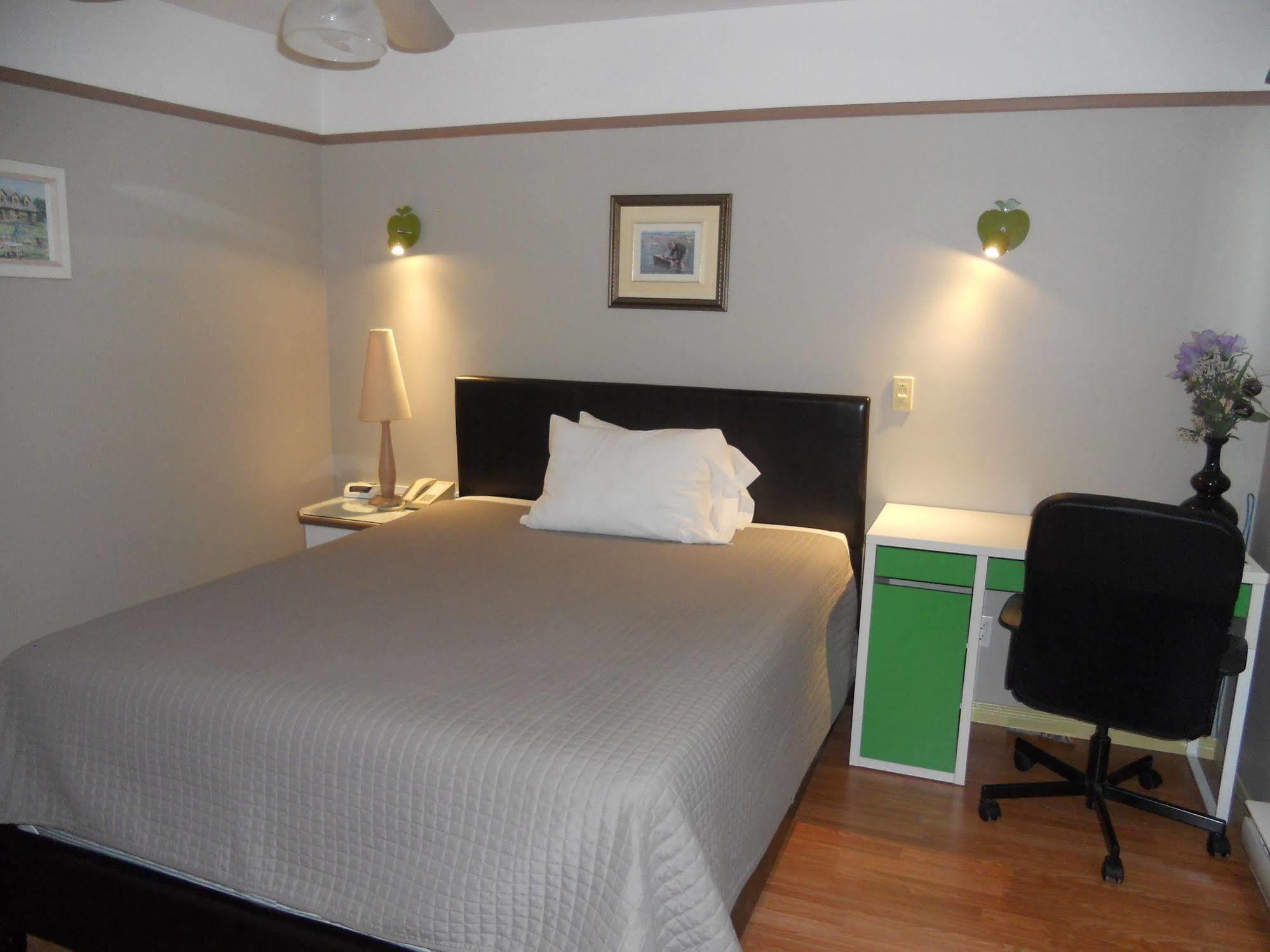 Motel Normandie Louiseville Dış mekan fotoğraf