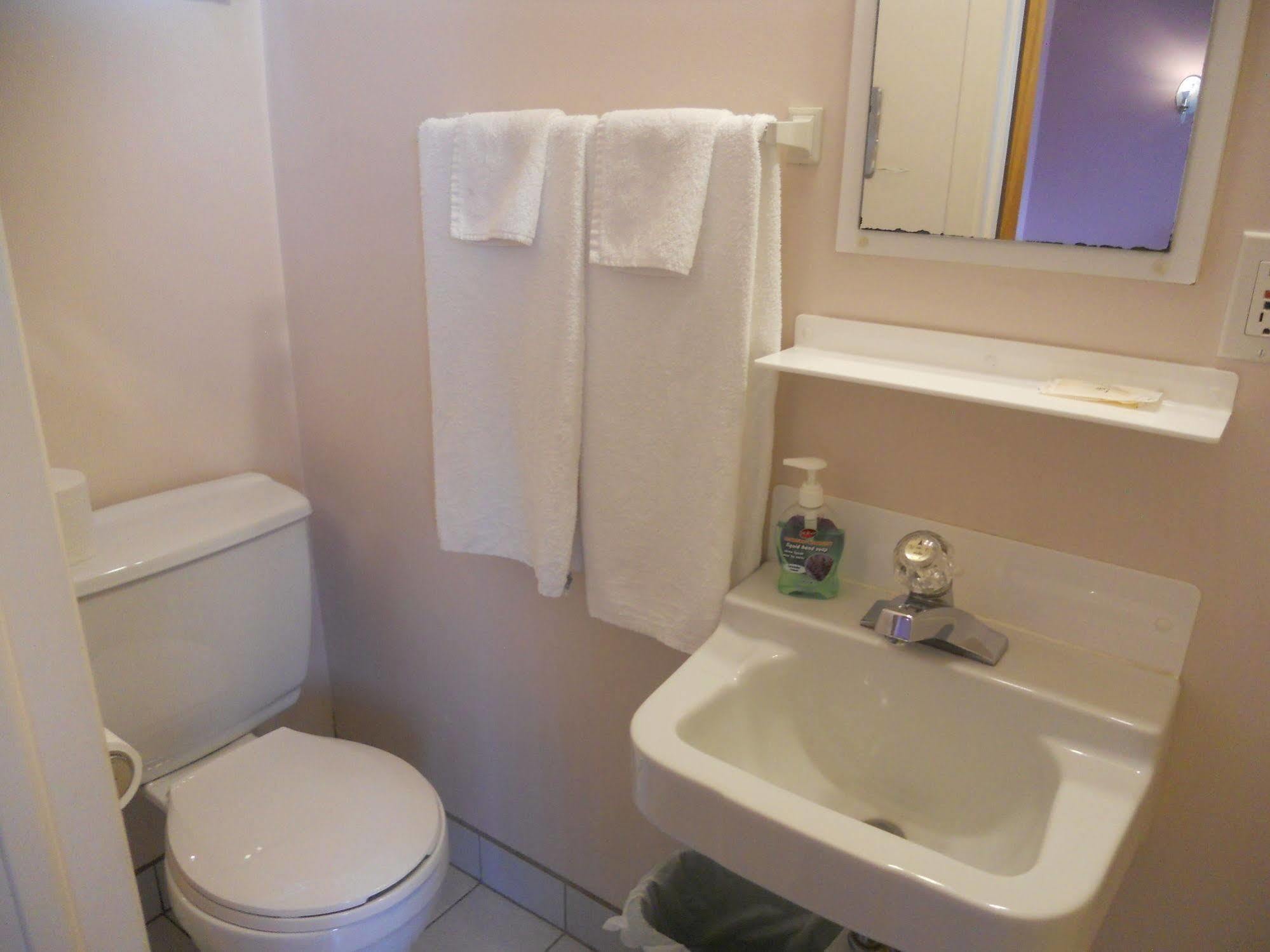 Motel Normandie Louiseville Dış mekan fotoğraf