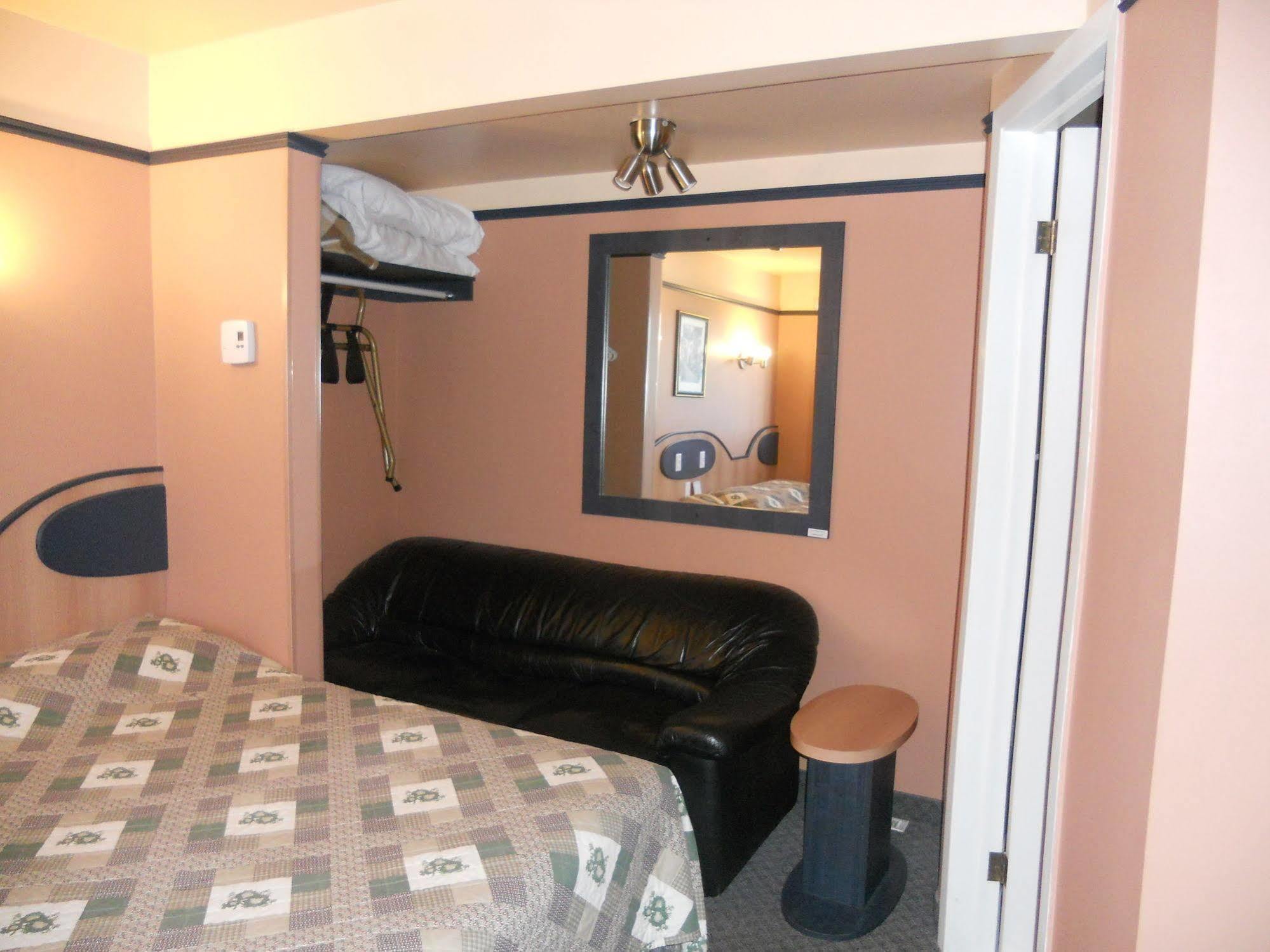 Motel Normandie Louiseville Dış mekan fotoğraf