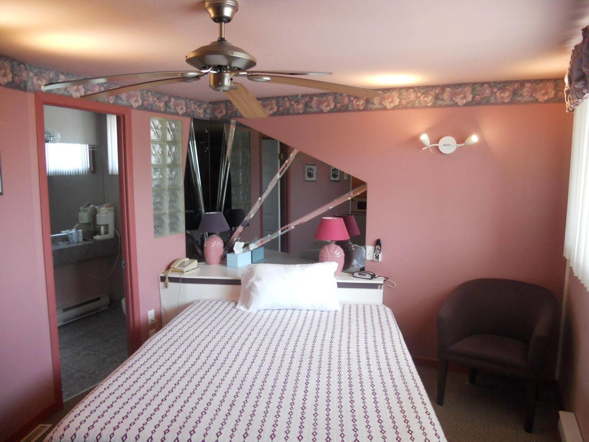 Motel Normandie Louiseville Dış mekan fotoğraf